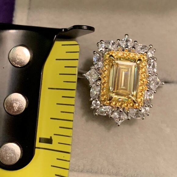 New, sz 8 canary/yellow topaz, clear diamonds, solid sterling, emerald cut - Picture 9 of 12